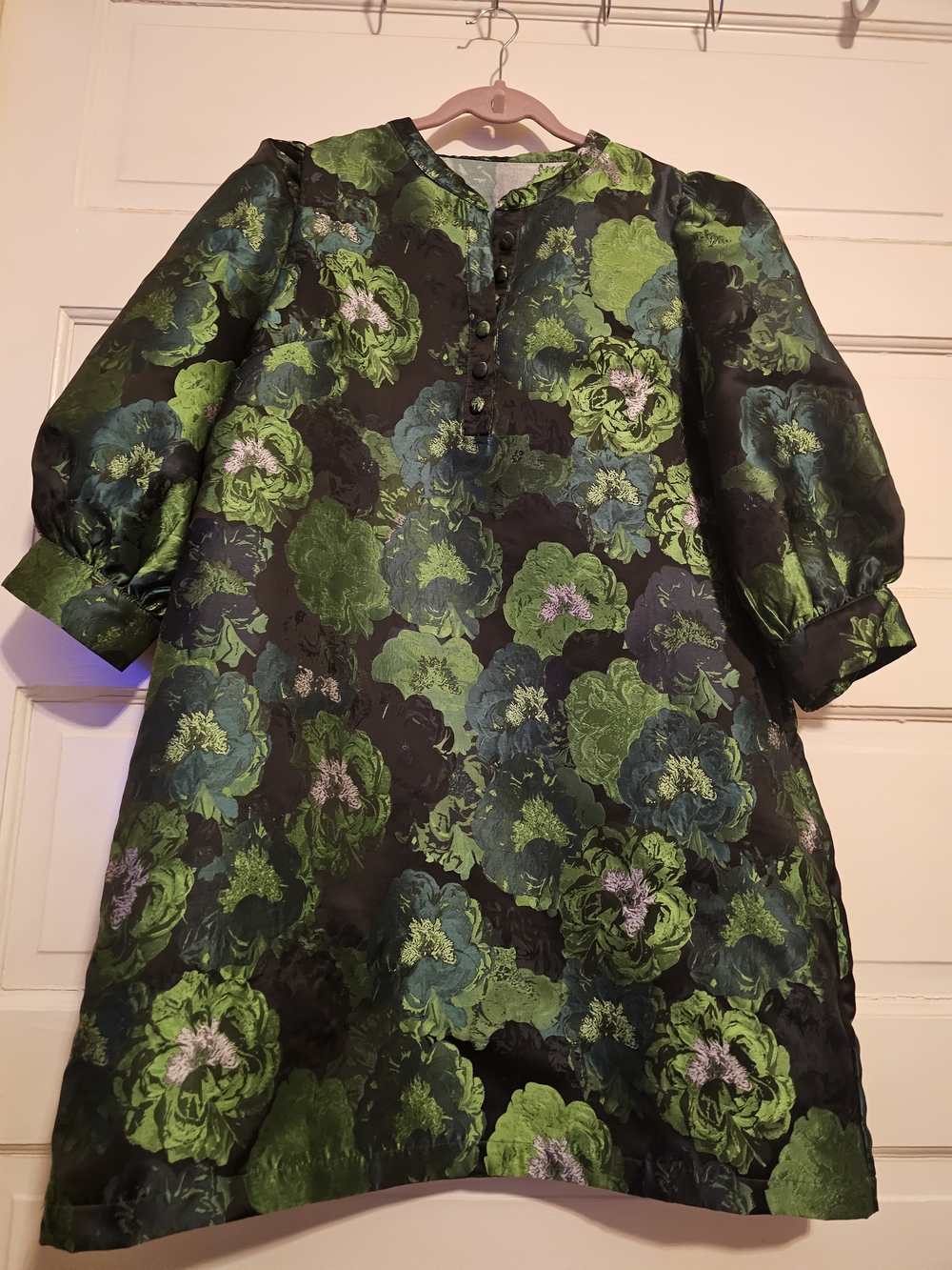 Boutique Green Floral Jacquard Puff-Sleeve Midi Dress - Picture 6 of 13